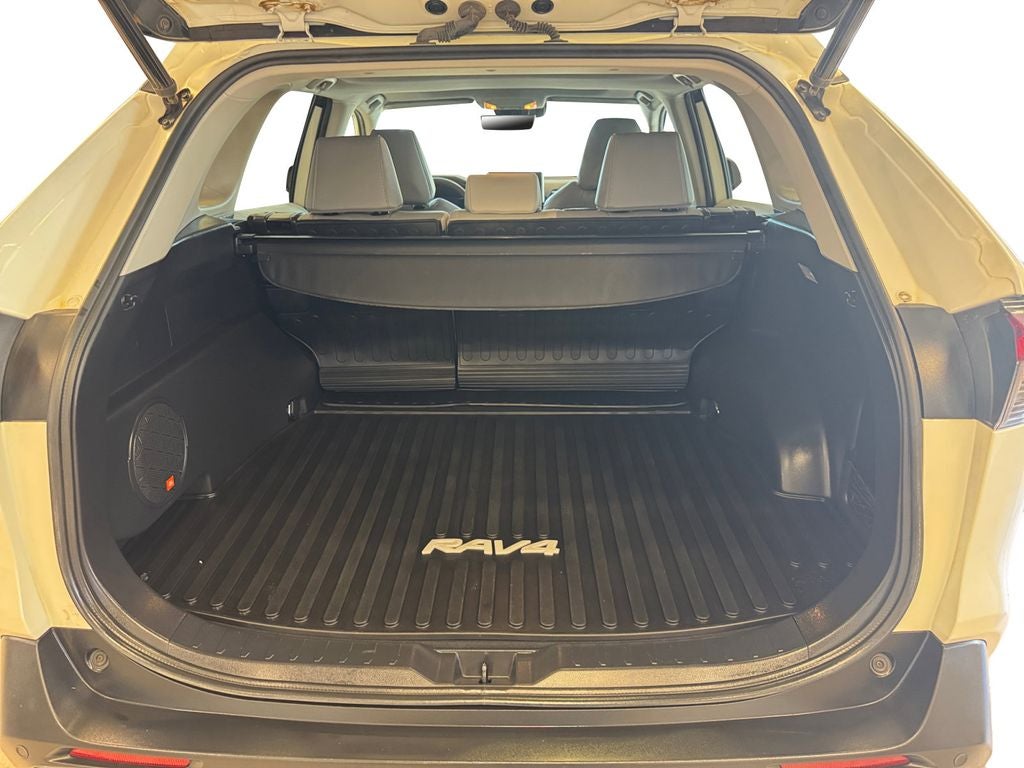 Used 2021 Blizzard Pearl Toyota Limited image 19