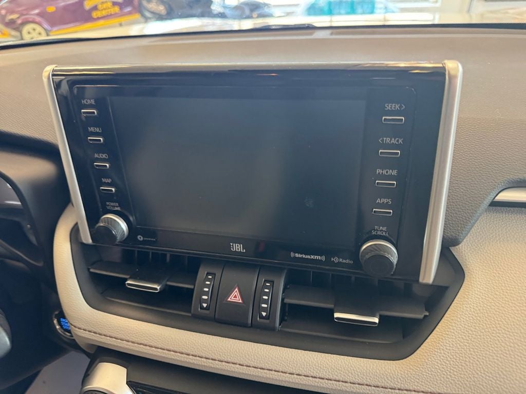 Used 2021 Blizzard Pearl Toyota Limited image 20