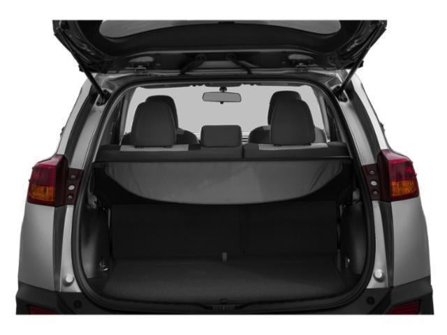 Used 2015 Barcelona Red Metallic Toyota XLE image 12