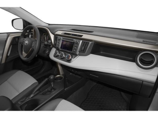 Used 2015 Barcelona Red Metallic Toyota XLE image 18