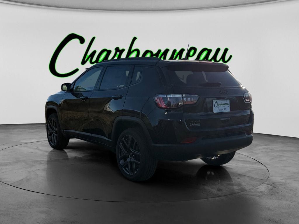 New 2026 Diamond Black Crystal Pearl-Coat Exterior Paint Jeep COMPASS LIMITED 4X4 image 3