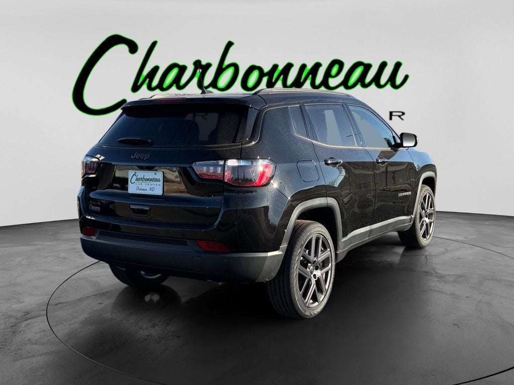 New 2026 Diamond Black Crystal Pearl-Coat Exterior Paint Jeep COMPASS LIMITED 4X4 image 5