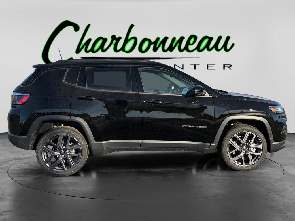 New 2026 Diamond Black Crystal Pearl-Coat Exterior Paint Jeep COMPASS LIMITED 4X4 image 6