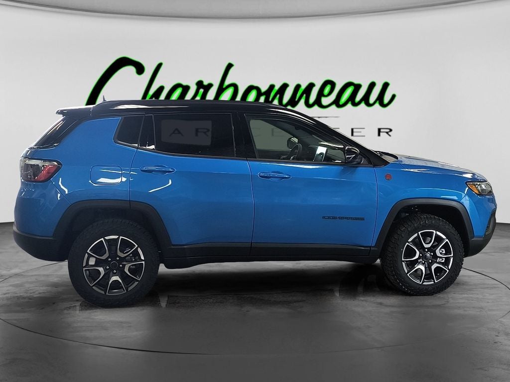 New 2026 Hydro Blue Pearl-Coat Exterior Paint Jeep COMPASS TRAILHAWK 4X4 image 6