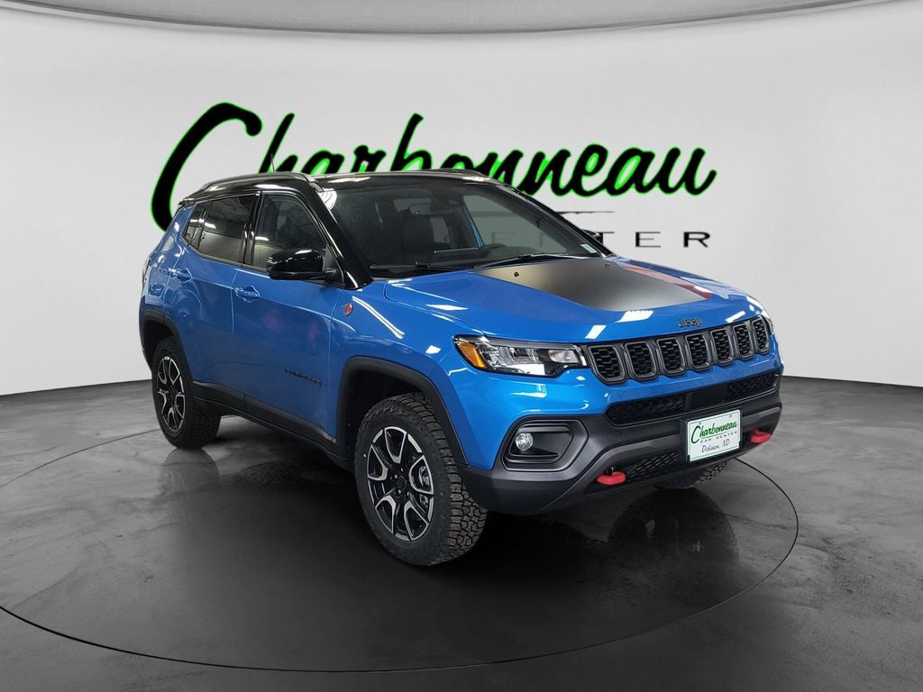 New 2026 Hydro Blue Pearl-Coat Exterior Paint Jeep COMPASS TRAILHAWK 4X4 image 7
