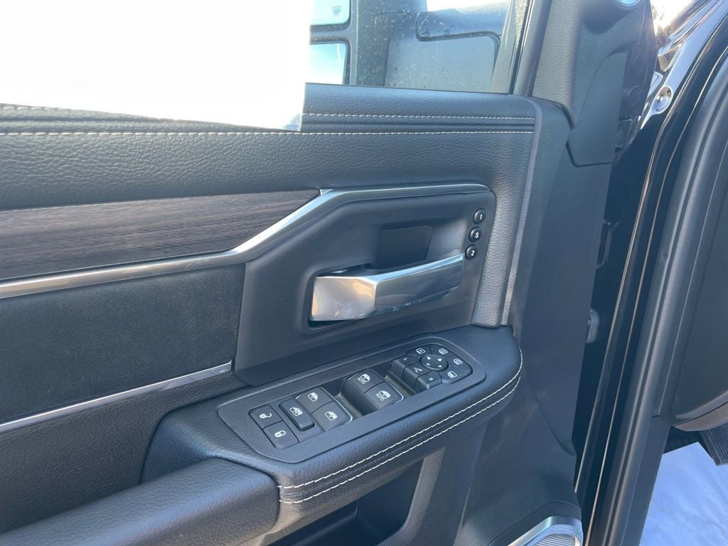 Used 2026 Diamond Black Crystal Pearlcoat RAM Laramie Crew Cab 4x4 6