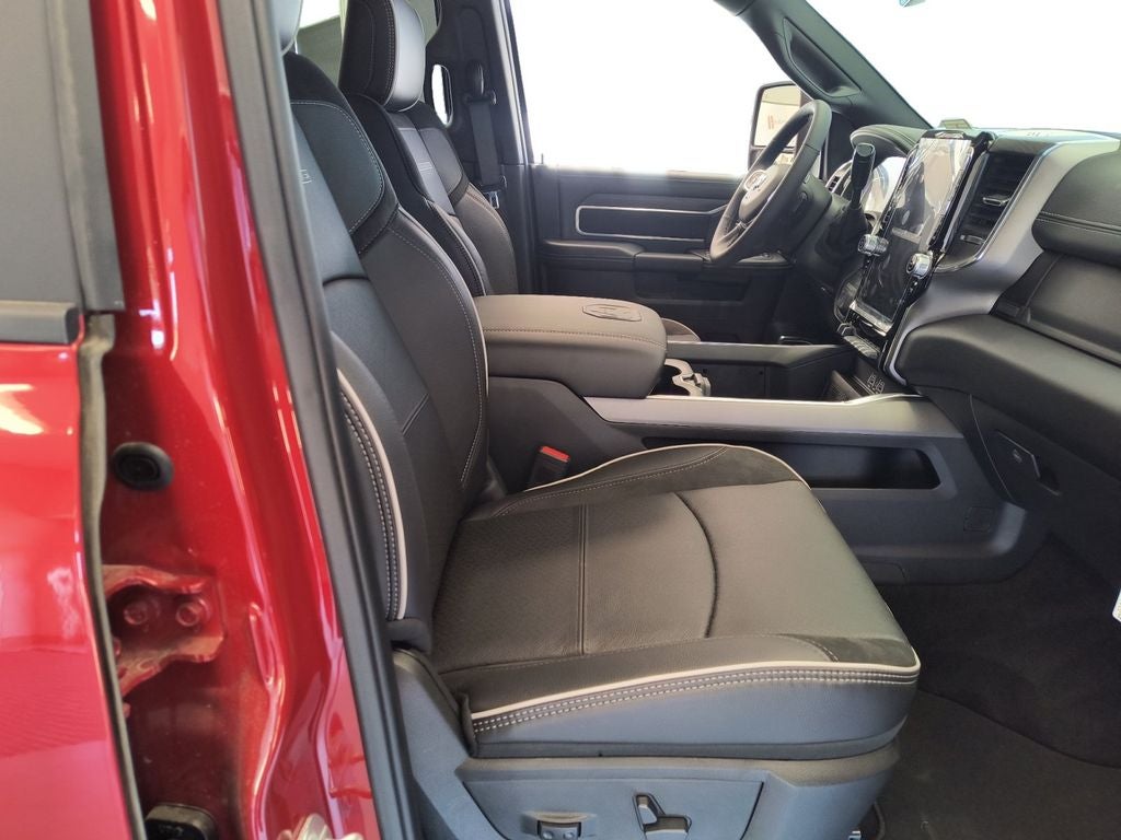 New 2026 Molten Red Pearl-Coat Exterior Paint RAM RAM 2500 LARAMIE CREW CAB 4X4 6
