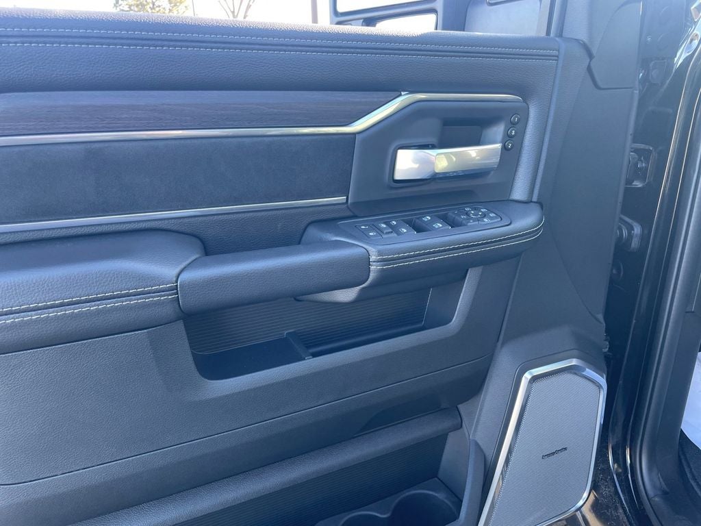 New 2026 Diamond Black Crystal Pearl-Coat Exterior Paint RAM RAM 2500 LARAMIE MEGA CAB 4X4 6