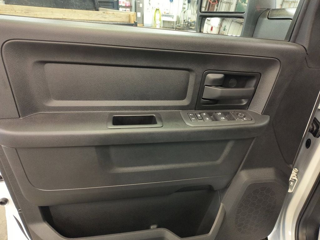 New 2026 Bright White Clear-Coat Exterior Paint RAM RAM 2500 TRADESMAN CREW CAB 4X4 8