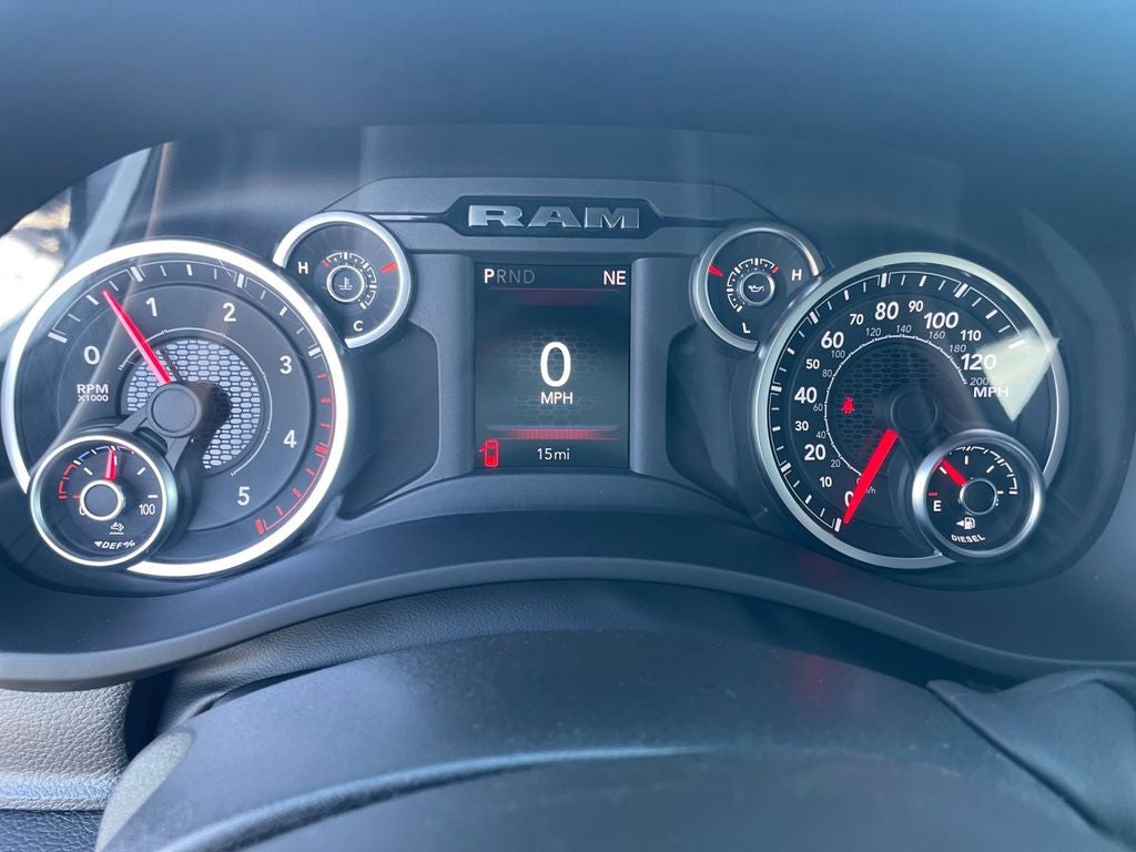 New 2026 Bright White Clear-Coat Exterior Paint RAM RAM 5500 TRADESMAN CHASSIS CREW CAB 4X4 84