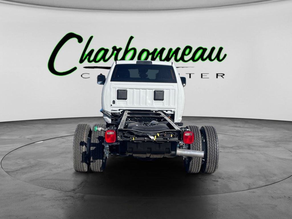 New 2026 Bright White Clear-Coat Exterior Paint RAM RAM 5500 TRADESMAN CHASSIS CREW CAB 4X4 84