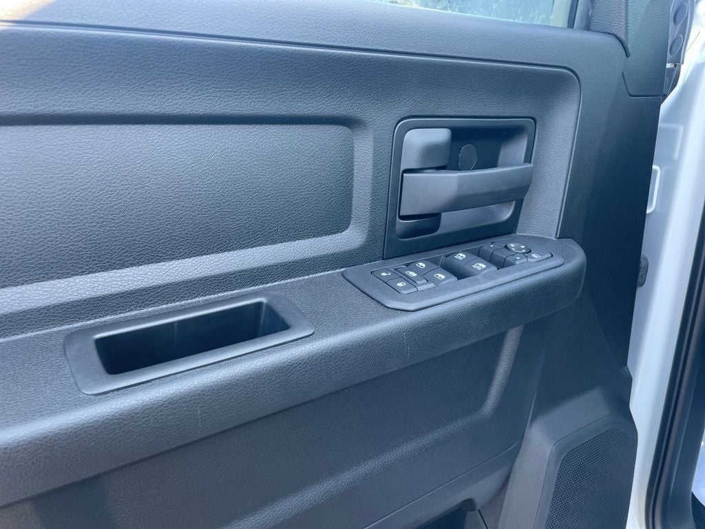 New 2026 Bright White Clear-Coat Exterior Paint RAM RAM 5500 TRADESMAN CHASSIS CREW CAB 4X4 84