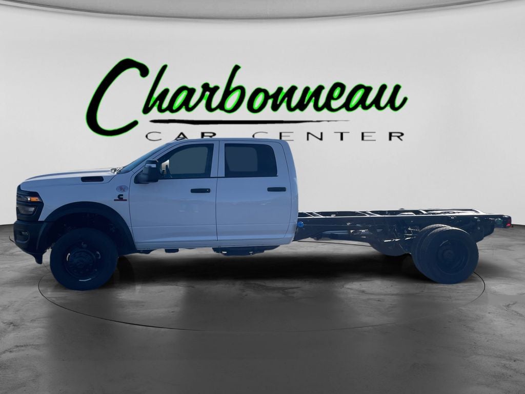 New 2026 Bright White Clear-Coat Exterior Paint RAM RAM 5500 TRADESMAN CHASSIS CREW CAB 4X4 84