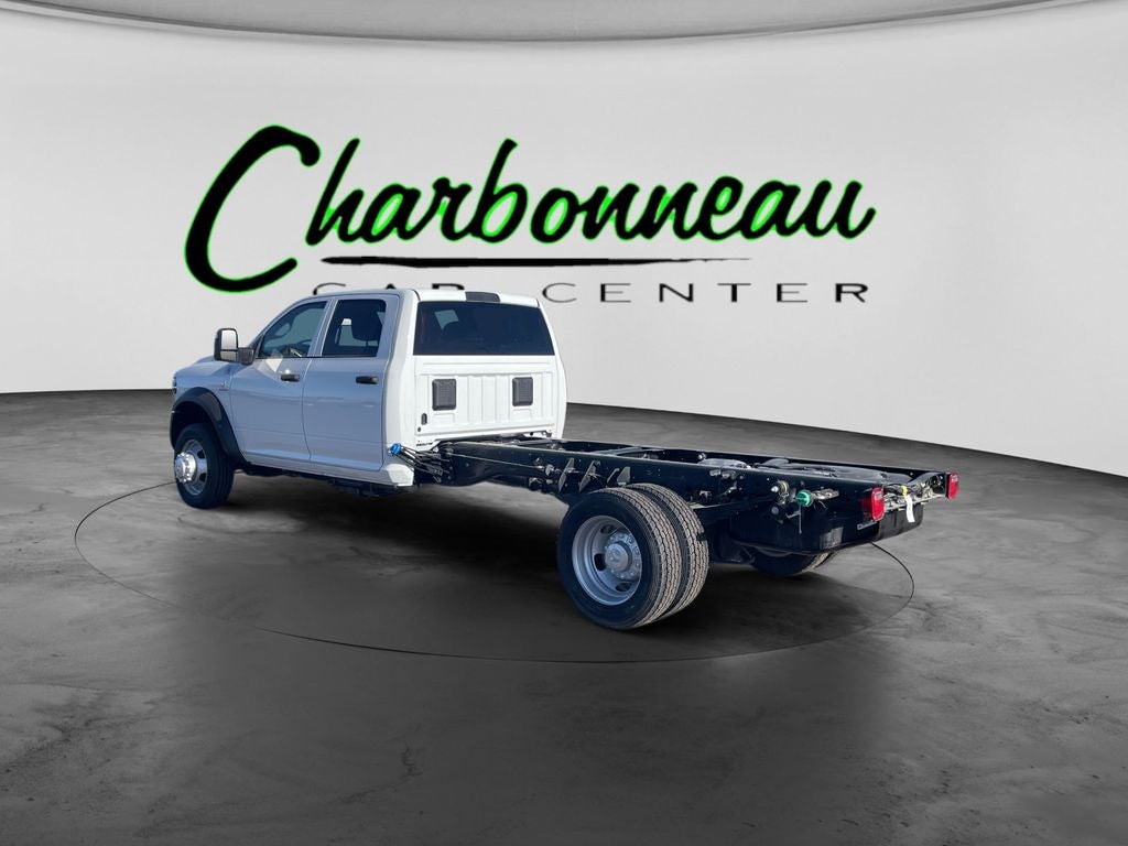 New 2026 Bright White Clear-Coat Exterior Paint RAM RAM 5500 TRADESMAN CHASSIS CREW CAB 4X4 84
