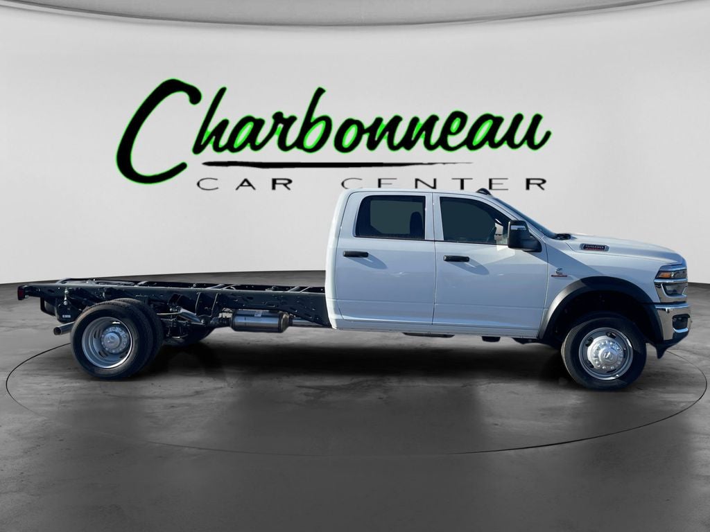 New 2026 Bright White Clear-Coat Exterior Paint RAM RAM 5500 TRADESMAN CHASSIS CREW CAB 4X4 84