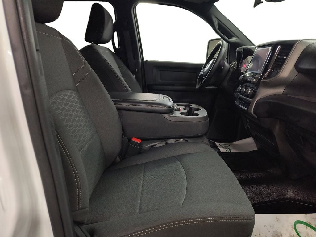 New 2026 Bright White Clear-Coat Exterior Paint RAM RAM 5500 TRADESMAN CHASSIS CREW CAB 4X4 84