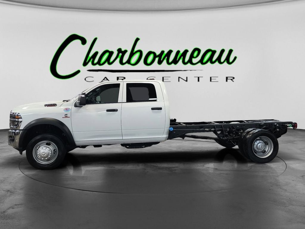 New 2026 Bright White Clear-Coat Exterior Paint RAM RAM 5500 TRADESMAN CHASSIS CREW CAB 4X4 84
