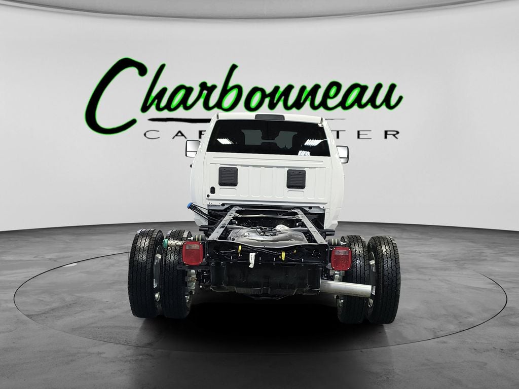 New 2026 Bright White Clear-Coat Exterior Paint RAM RAM 5500 TRADESMAN CHASSIS CREW CAB 4X4 84