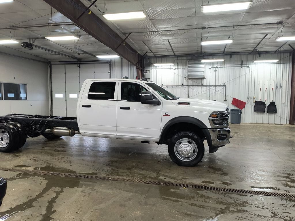 New 2026 Bright White Clear-Coat Exterior Paint RAM RAM 5500 TRADESMAN CHASSIS CREW CAB 4X4 84