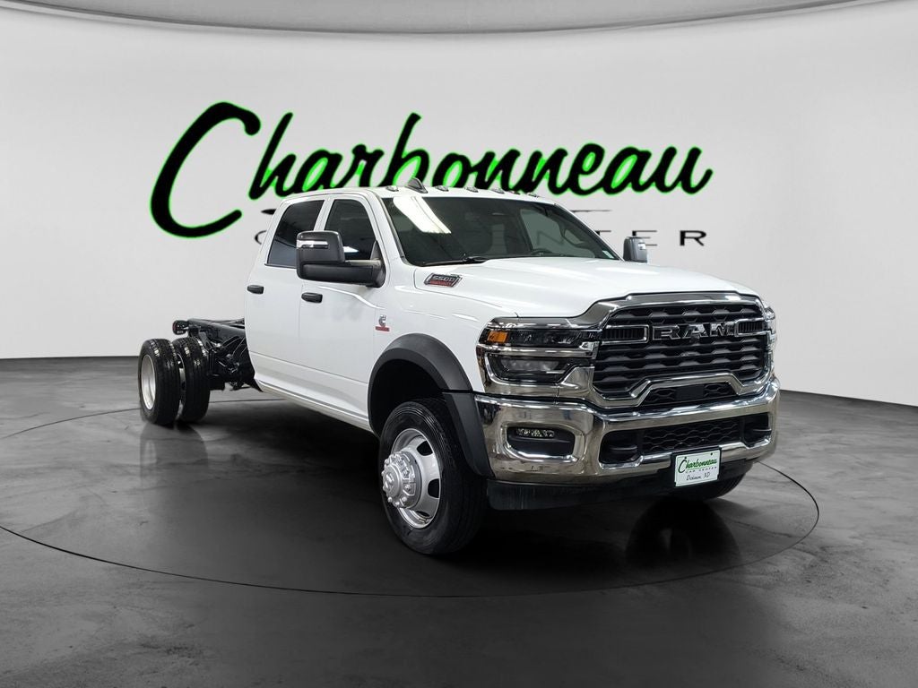 New 2026 Bright White Clear-Coat Exterior Paint RAM RAM 5500 TRADESMAN CHASSIS CREW CAB 4X4 84