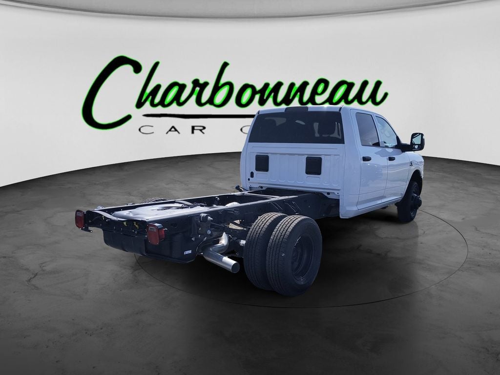 New 2026 Bright White Clear-Coat Exterior Paint RAM RAM 3500 TRADESMAN CREW CAB CHASSIS 4X4 60