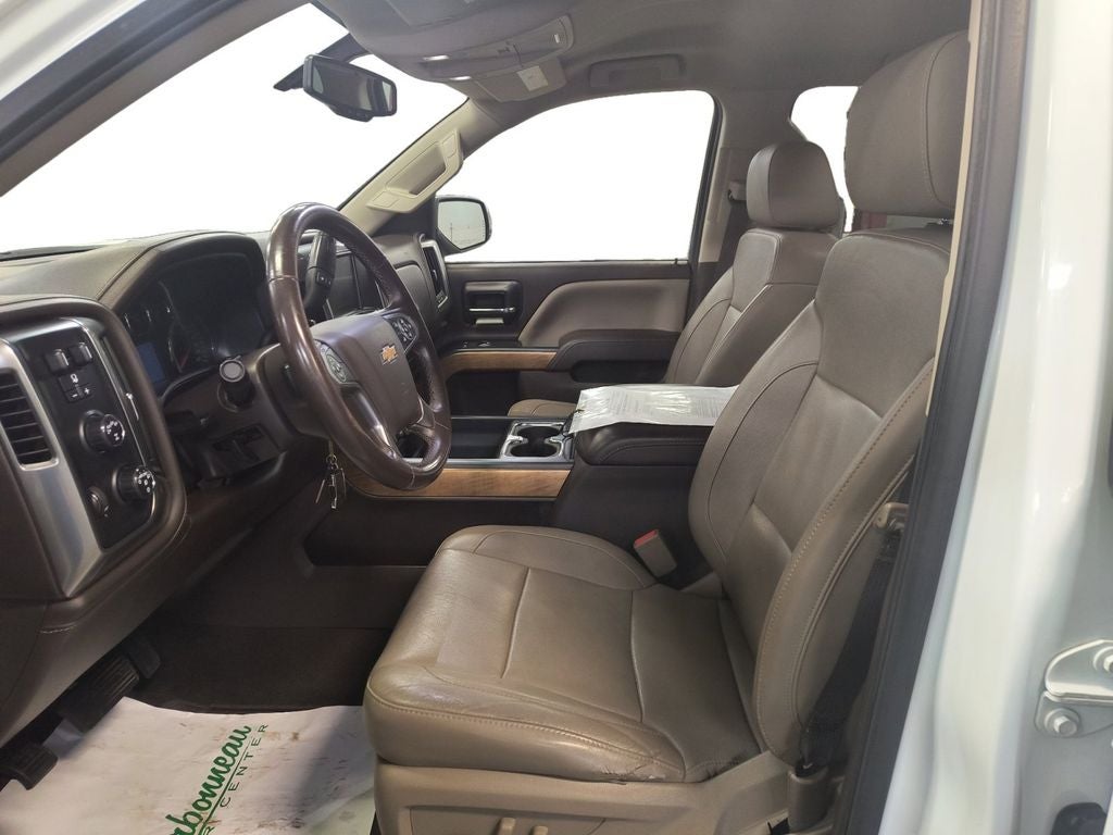 Used 2018 Summit White Chevrolet 1LZ image 10