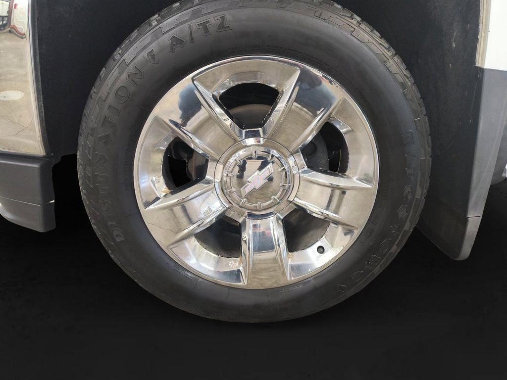 Used 2018 Summit White Chevrolet 1LZ image 9