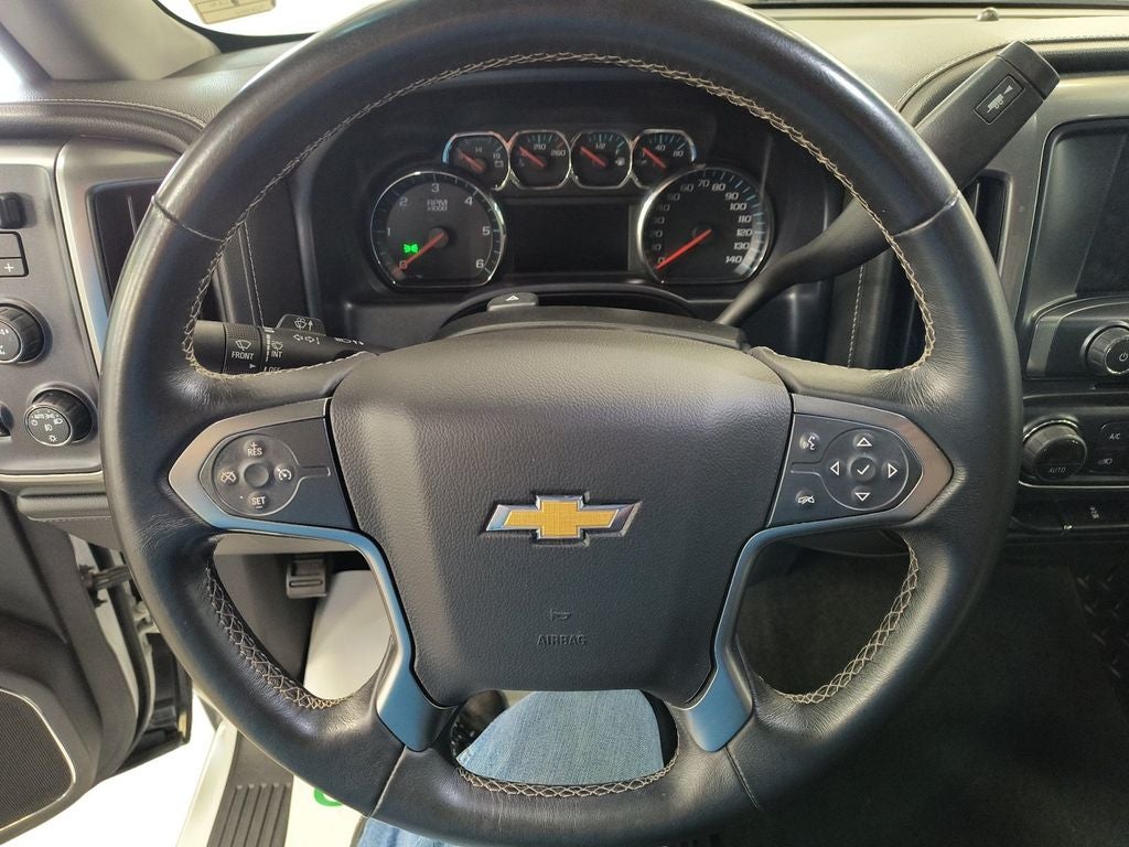Used 2018 Summit White Chevrolet 1LZ image 13