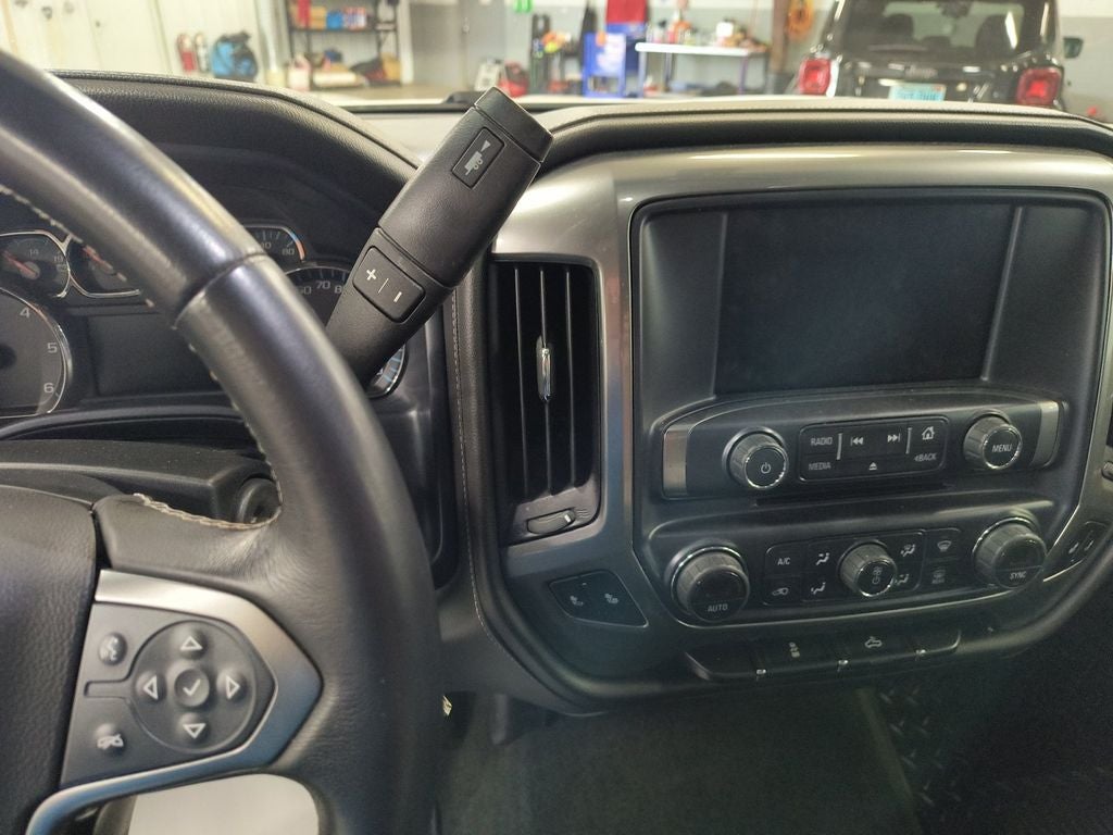 Used 2018 Summit White Chevrolet 1LZ image 15