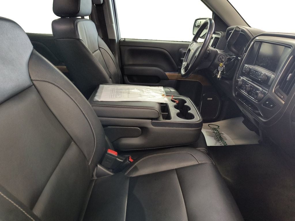 Used 2018 Summit White Chevrolet 1LZ image 17
