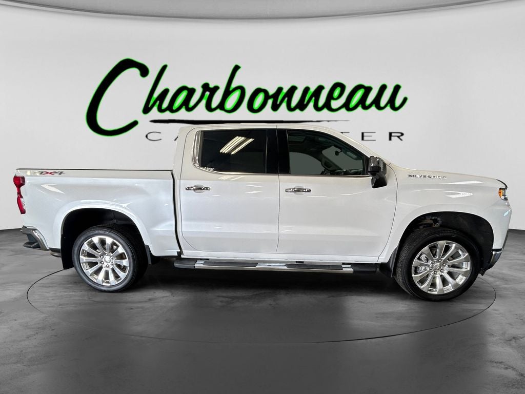 Used 2020 Iridescent Pearl Tricoat Chevrolet 4WD Crew Cab Short Bed LTZ image 6