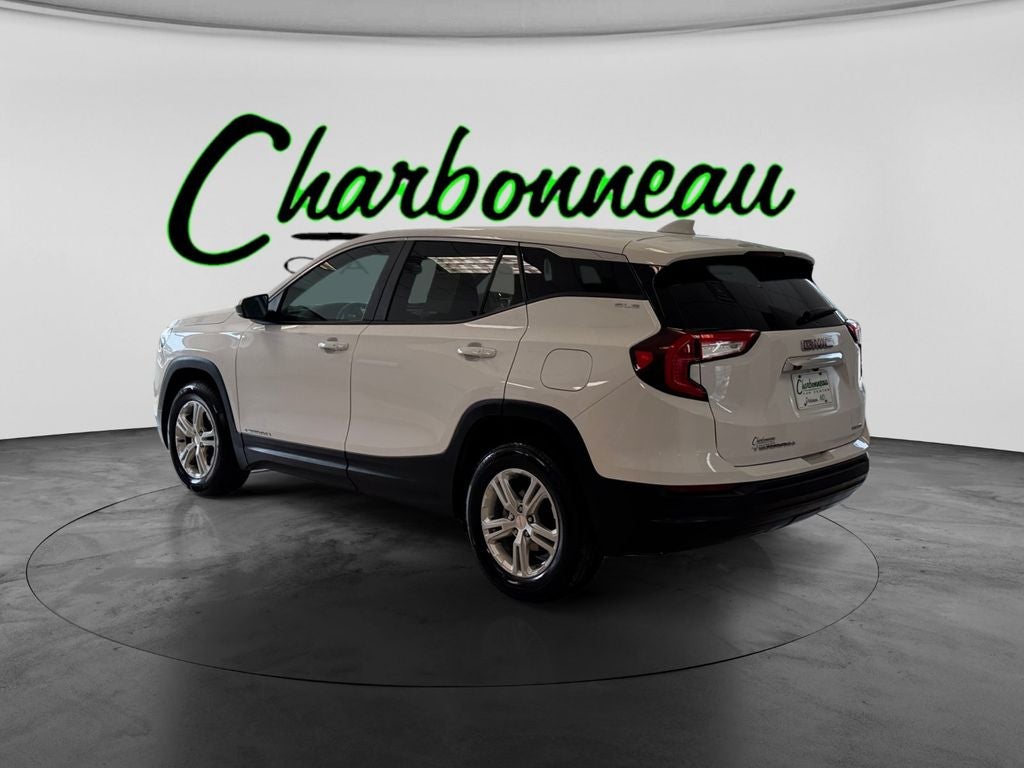Used 2024 Summit White GMC AWD SLE image 3