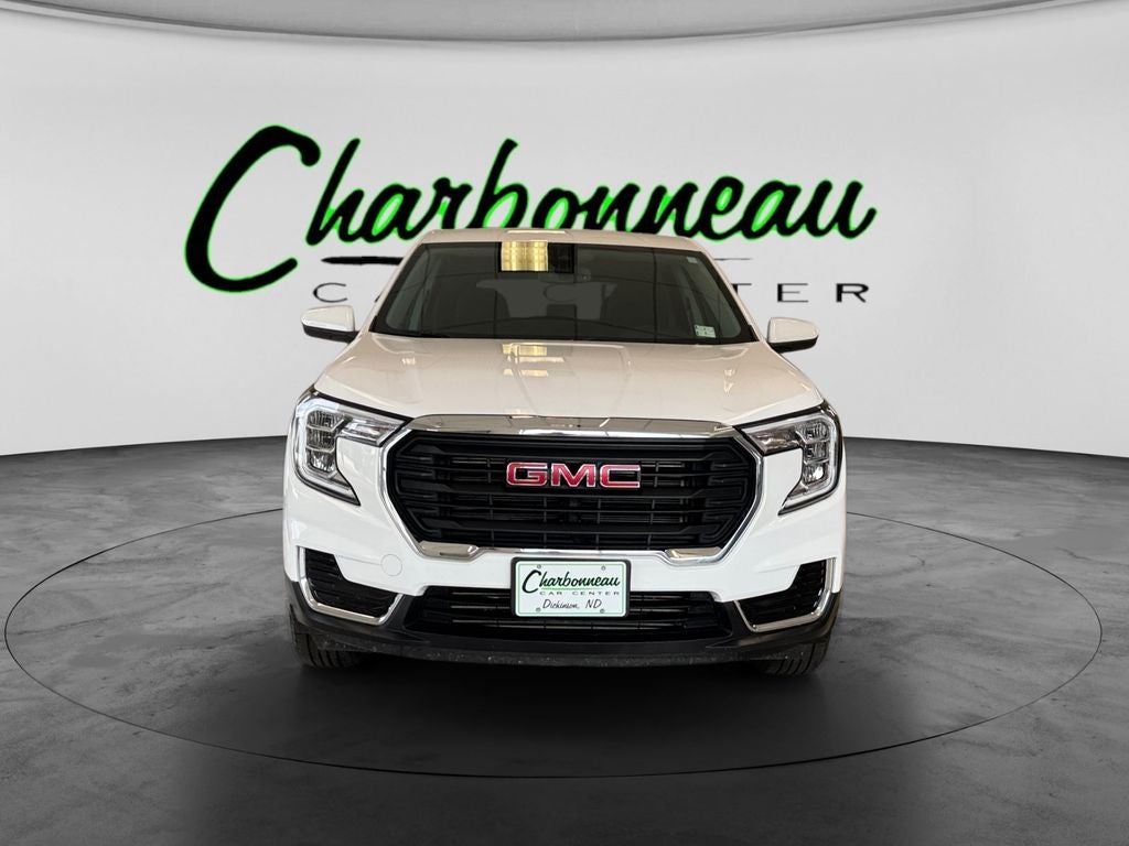 Used 2024 Summit White GMC AWD SLE image 8