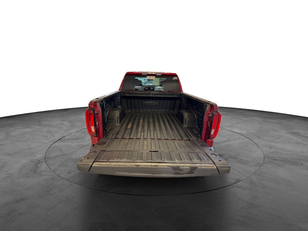Used 2022 Cayenne Red Tintcoat GMC 4WD Crew Cab Short Box AT4 image 19