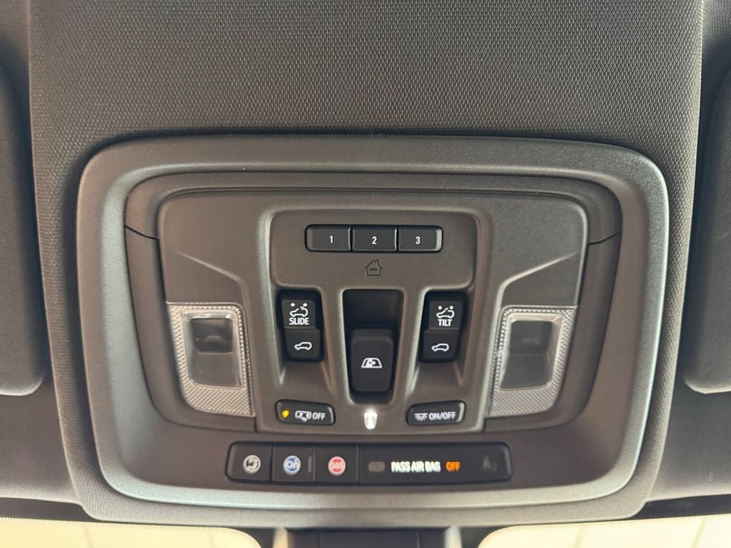 Used 2021 Satin Steel Metallic GMC 4WD Crew Cab Short Box SLT image 21