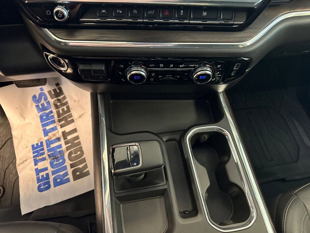 Used 2024 Sterling Metallic GMC 4WD Crew Cab Short Box SLT image 15