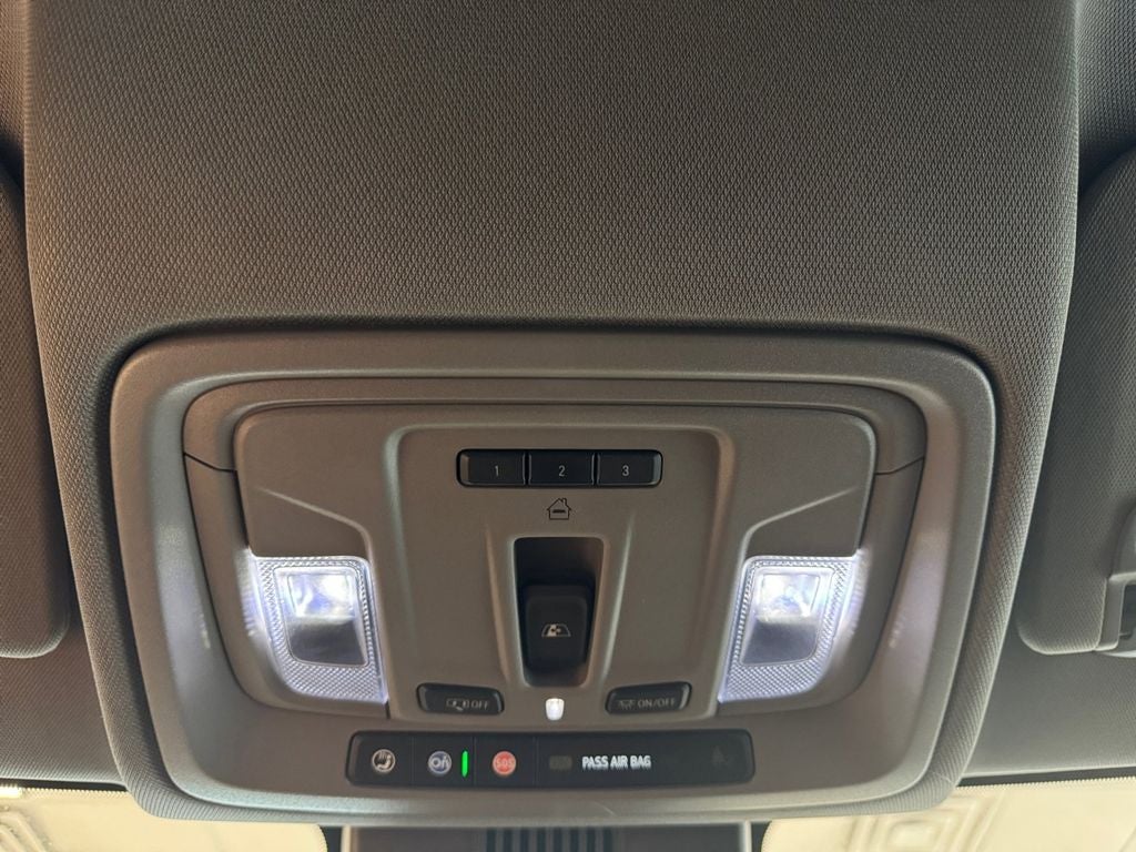 Used 2024 Sterling Metallic GMC 4WD Crew Cab Short Box SLT image 22