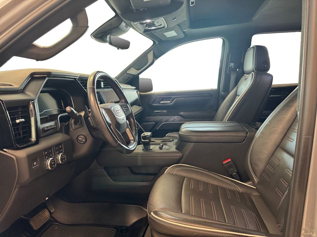 Used 2024 Sterling Metallic GMC 4WD Crew Cab Short Box AT4X image 10