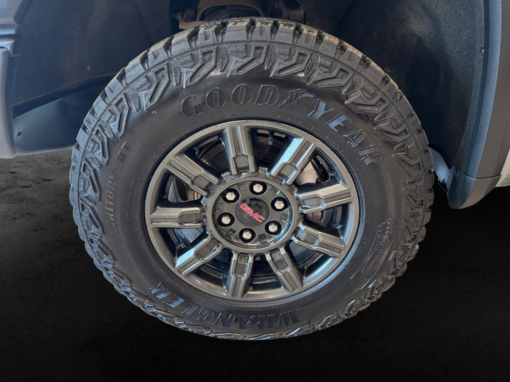 Used 2024 Sterling Metallic GMC 4WD Crew Cab Short Box AT4X image 9