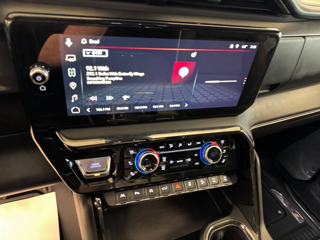 Used 2023 Summit White GMC 4WD Crew Cab Short Box AT4X image 20