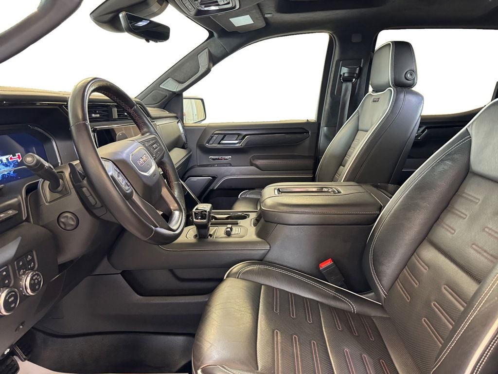 Used 2022 Quicksilver Metallic GMC 4WD Crew Cab Short Box AT4X image 10