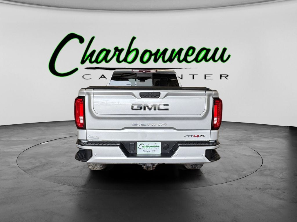 Used 2022 Quicksilver Metallic GMC 4WD Crew Cab Short Box AT4X image 4