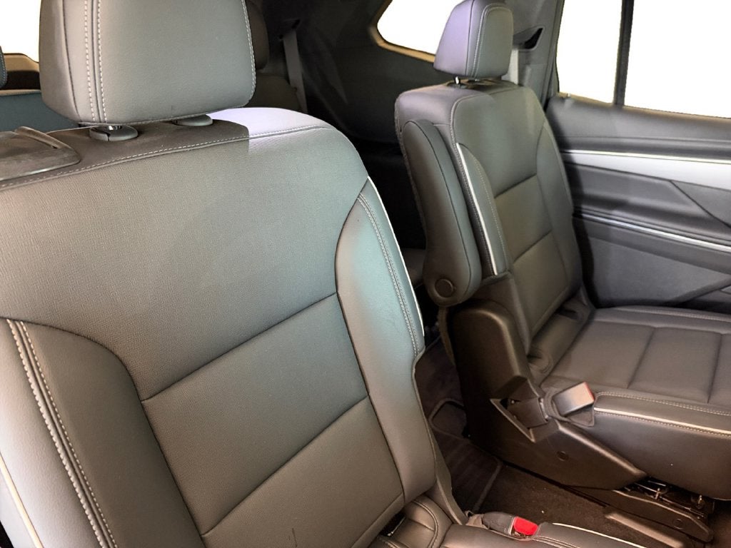 Used 2025 Moonstone Gray Metallic Buick Preferred FWD image 18