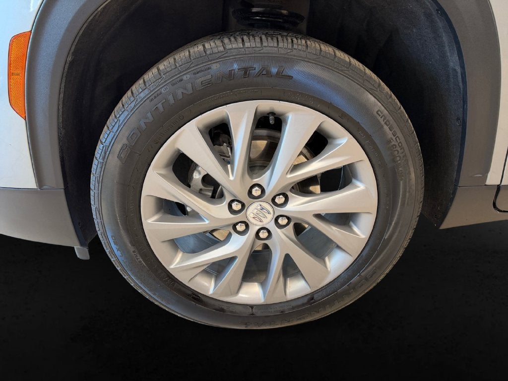 Used 2025 Moonstone Gray Metallic Buick Preferred FWD image 9