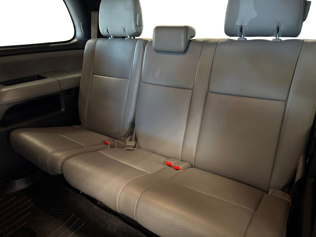 Used 2018 Toasted Walnut Pearl Toyota Platinum image 16