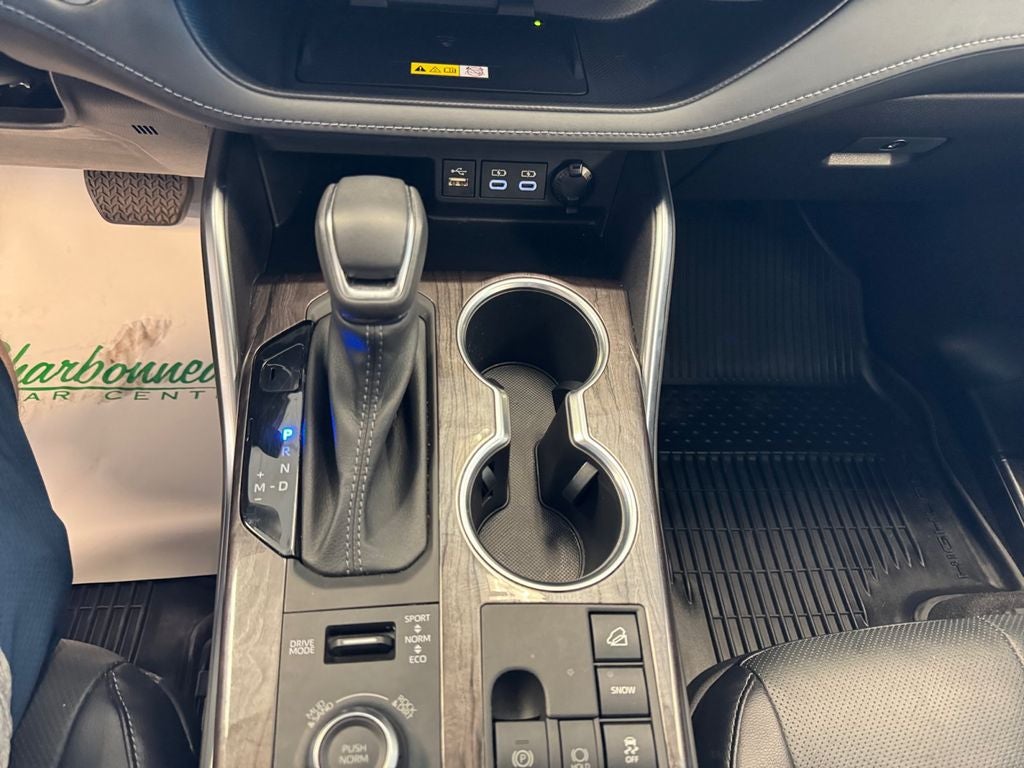 Used 2023 Moon Dust Toyota Platinum image 15