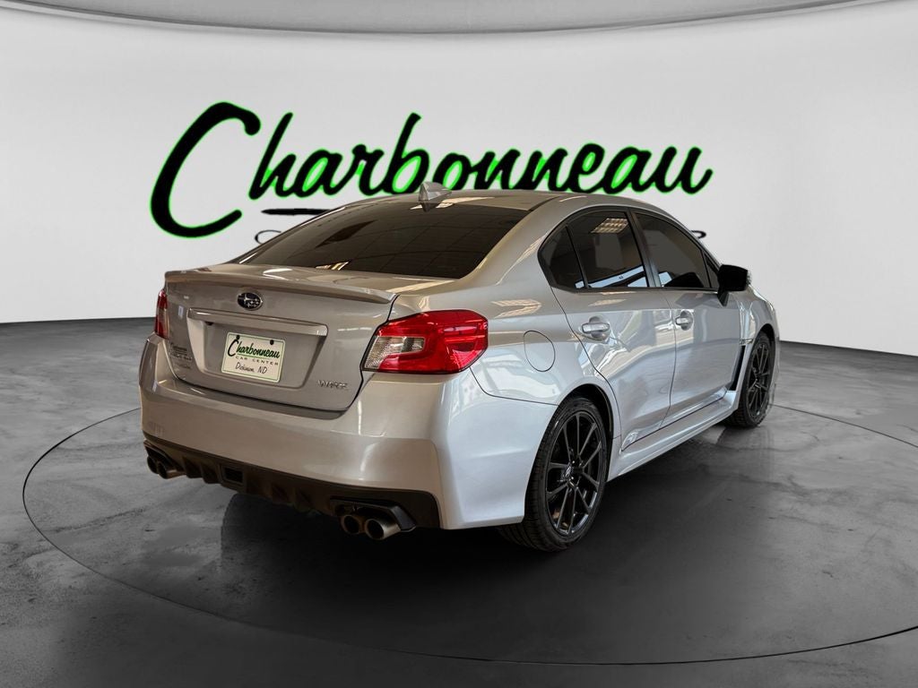 Used 2021 Ice Silver Metallic Subaru Limited image 5
