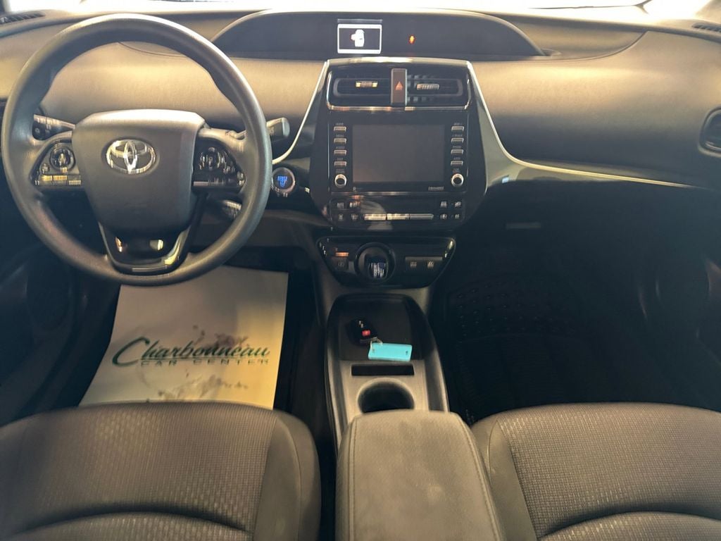 Used 2021 Grey Toyota LE image 12