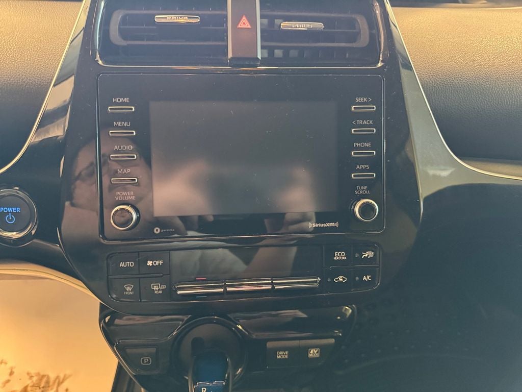 Used 2021 Grey Toyota LE image 21