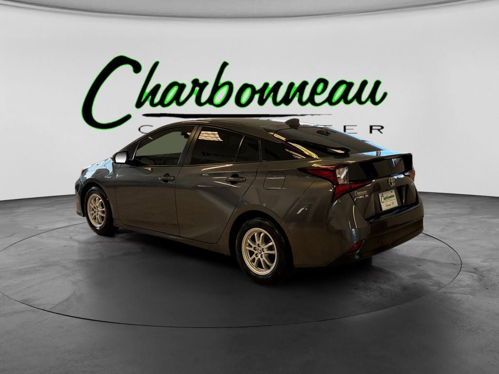 Used 2021 Grey Toyota LE image 3